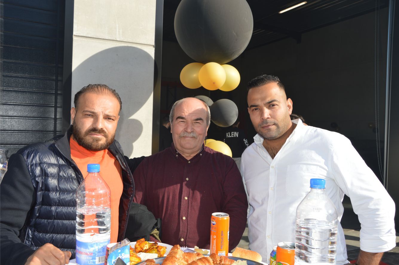 ~~‹UD GROUP› BÜYÜME›YE DEVAM EDİYOR TRANSPORT, LASTİK MAĞAZASINDAN SONRA, ÖZEL OTO TEMİZLEME İŞYERİNİDE AÇTI