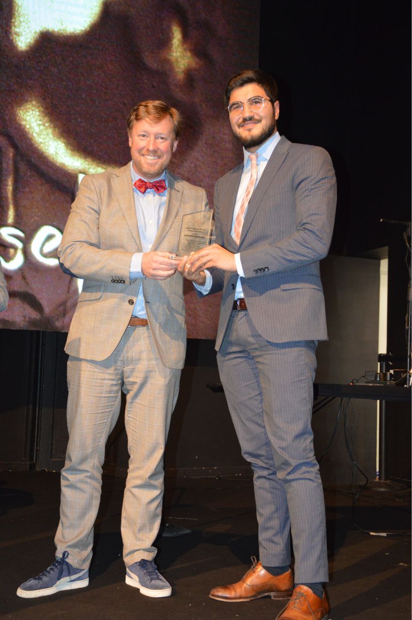~~‘BIZZ ASSOCIATIONS AWARDS’ BELÇİKA›DA BAŞARIYA İMZA ATANLARI PLAKETLERLE ÖDÜLLENDİRDİ