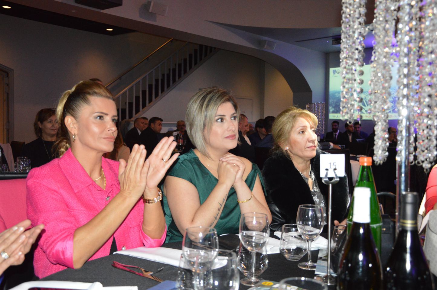 ~~‘BIZZ ASSOCIATIONS AWARDS’ BELÇİKA›DA BAŞARIYA İMZA ATANLARI PLAKETLERLE ÖDÜLLENDİRDİ