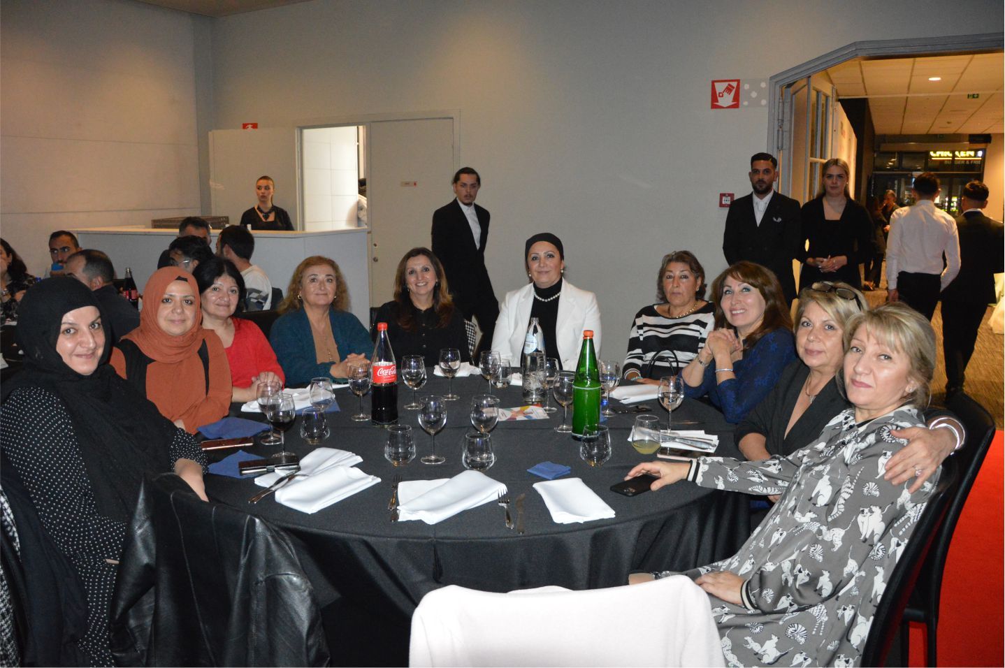~~‘BIZZ ASSOCIATIONS AWARDS’ BELÇİKA›DA BAŞARIYA İMZA ATANLARI PLAKETLERLE ÖDÜLLENDİRDİ