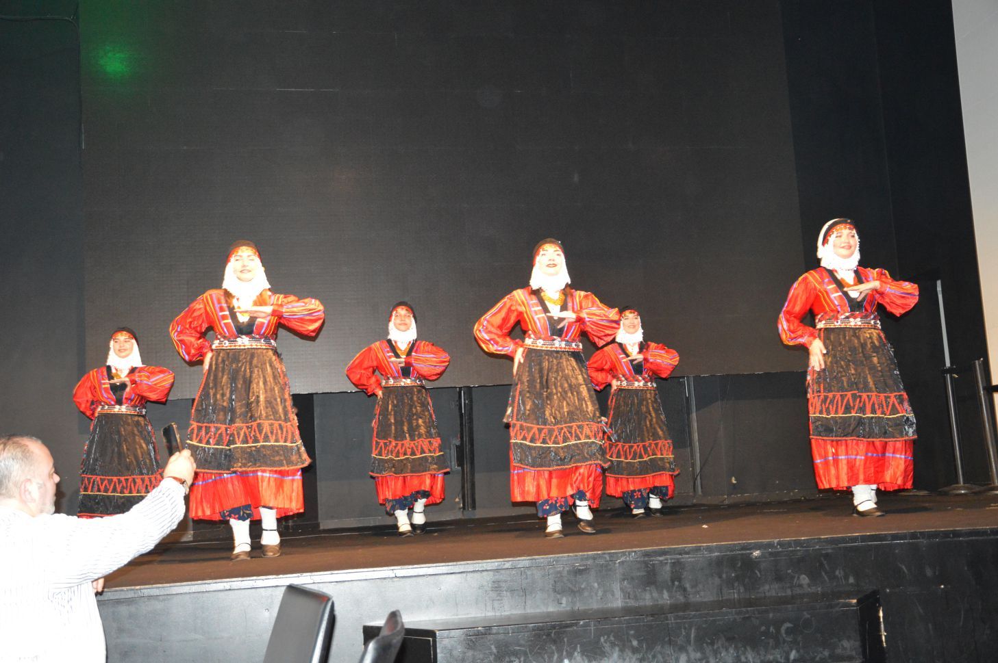 ~~‘BIZZ ASSOCIATIONS AWARDS’ BELÇİKA›DA BAŞARIYA İMZA ATANLARI PLAKETLERLE ÖDÜLLENDİRDİ