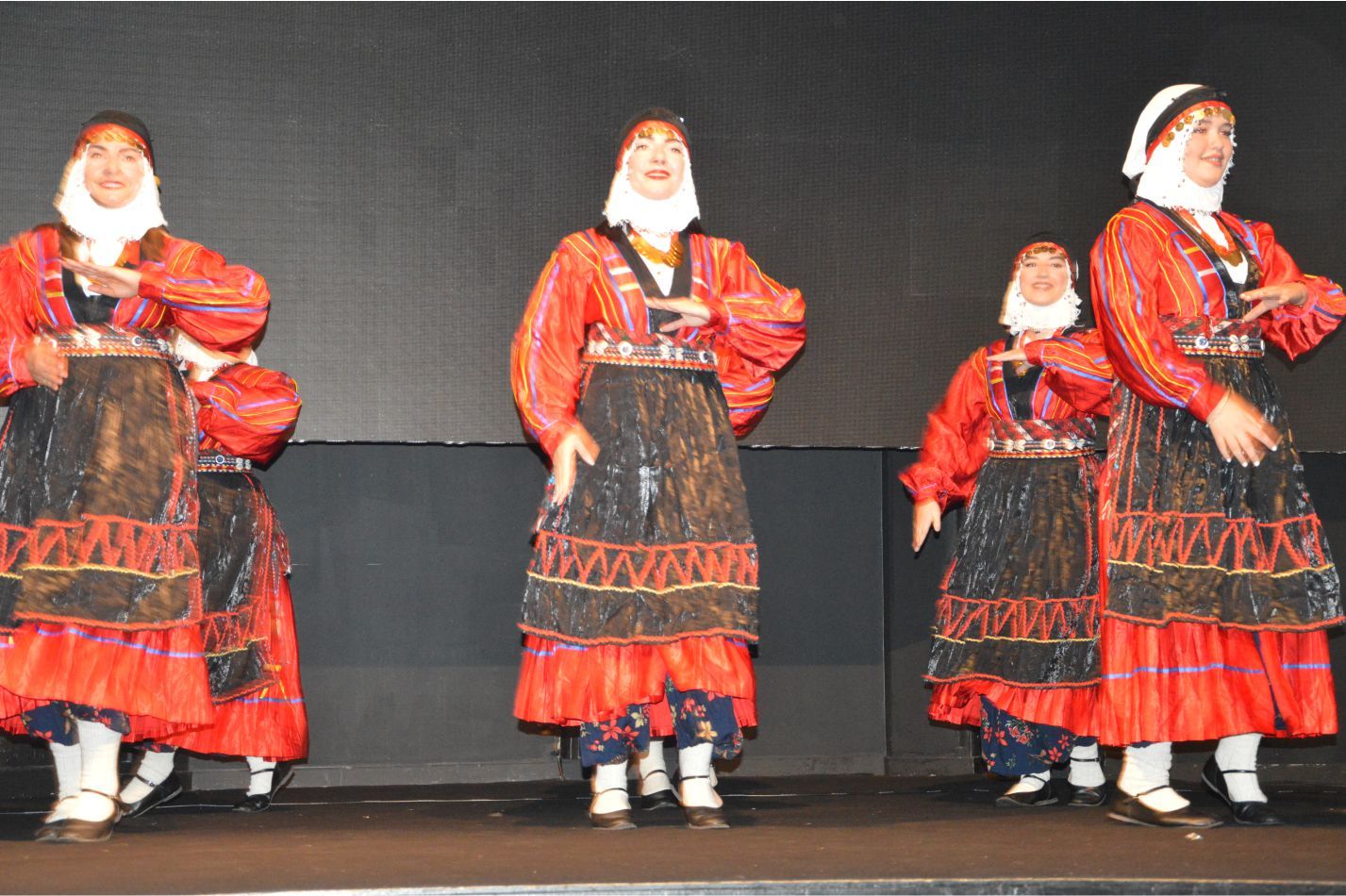 ~~‘BIZZ ASSOCIATIONS AWARDS’ BELÇİKA›DA BAŞARIYA İMZA ATANLARI PLAKETLERLE ÖDÜLLENDİRDİ