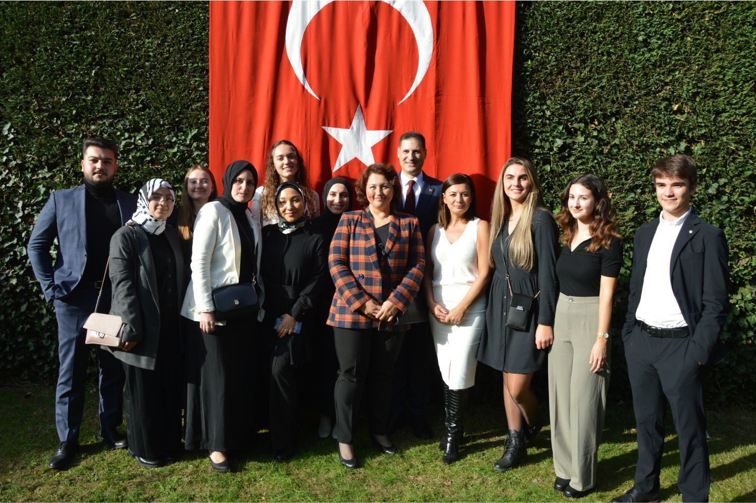 CUMHURİYETİMİZİN 99. YILI ANVERS’TE BÜYÜK BİR COŞKUYLA KUTLANDI