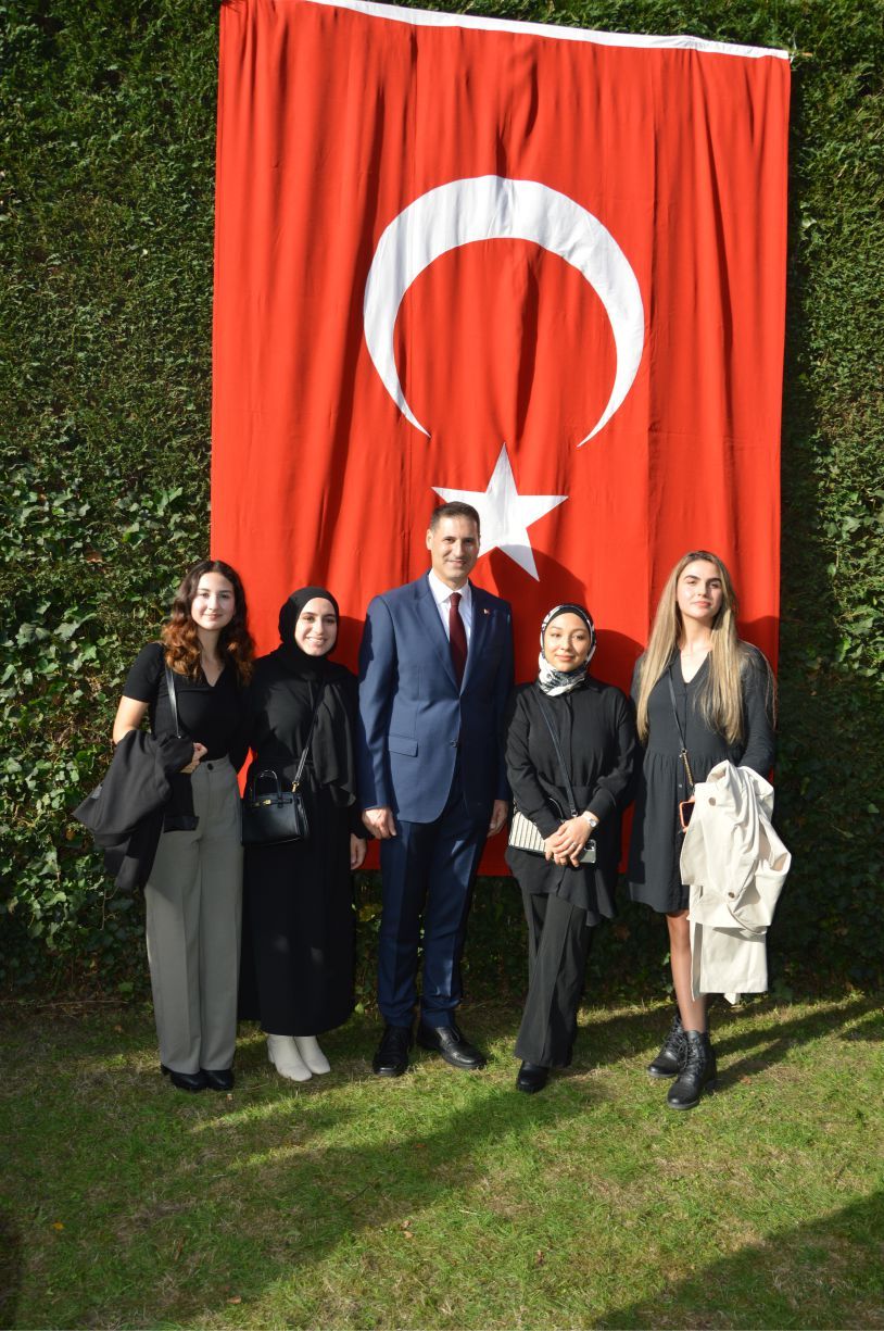 CUMHURİYETİMİZİN 99. YILI ANVERS’TE BÜYÜK BİR COŞKUYLA KUTLANDI