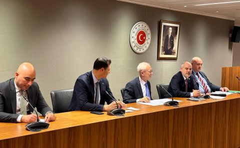 TBMM DIŞİŞLERİ KOMİSYONU BAŞKANI SAYIN AKİF ÇAĞATAY KILIÇ BRÜKSEL'İ ZİYARETİ KAPSAMINDA STK TEMSİLCİLERİ ve VATANDAŞLARIMIZIN KATILIMI İLE BİR TOPLANTI GERÇEKLEŞTİRDİ.