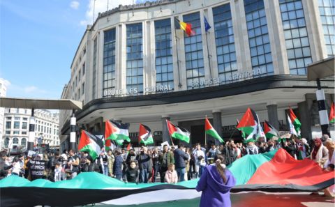 BRÜKSELâ€™DE YÜZLERCE FİLİSTİN VE BELÇİKALI â€˜SİYONİST İSRAİLâ€™İ PROTESTO ETTİ