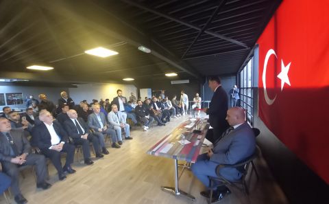 CUMHURBAŞKANI ADAYI OĞAN BELÇİKAâ€™DA HEMŞERİLERİ VE SEVENLERİYLE BAYRAMLAŞTI