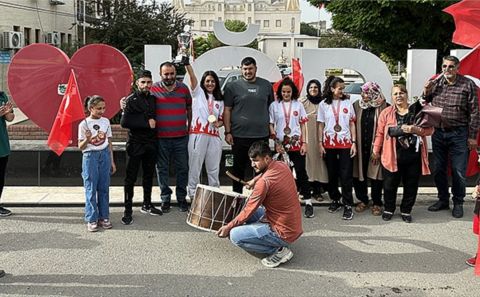 Dünya Şampiyonu Gamze Kancar Iğdır'da Davul Zurnayla Karşılandı