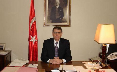 Brükselâ€™de de Görev Yapan Emekli Büyükelçi Fuat Tanlay Vefat Etti...