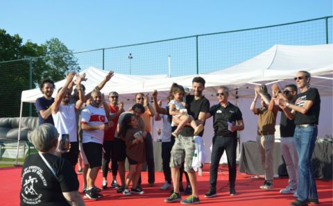 19. SPOR TURNUVASI  VE KÜLTÜR FESTİVALİNDE GENÇLERDE â€˜FC BIZZ ELITE SAINT JOSSEâ€™  YETİŞKİNLERDE İSE, â€˜FC IĞDIRSPOR 76â€™ BİRİNCİ OLDULAR.