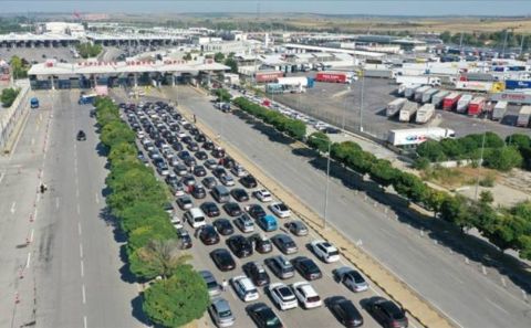 Türkiye'ye yabancı plakalı araçlarıyla gelecekler önemli uyarı