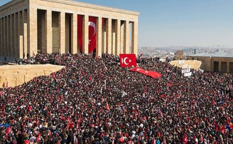 VEFATININ 85. YILINDA DA ATATÜRK'Ü ÖZLEM, SAYGI VE RAHMETLE ANIYORUZ...