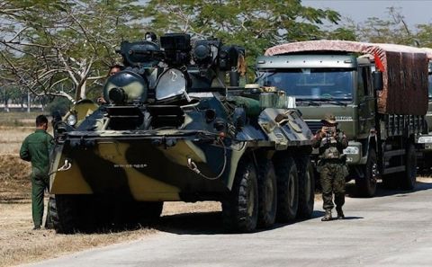 Myanmar’da iç savaş: Onlarca asker Hindistan’a kaçtı