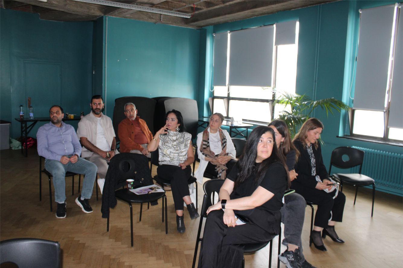 MUHASEBECİ VE DANIŞMAN GÜLMEZ VE MİCROSTART KOORDİNATÖRÜ PALA GENÇ GİRİŞİMCİLERİ BİLGİLENDİRDİLER...