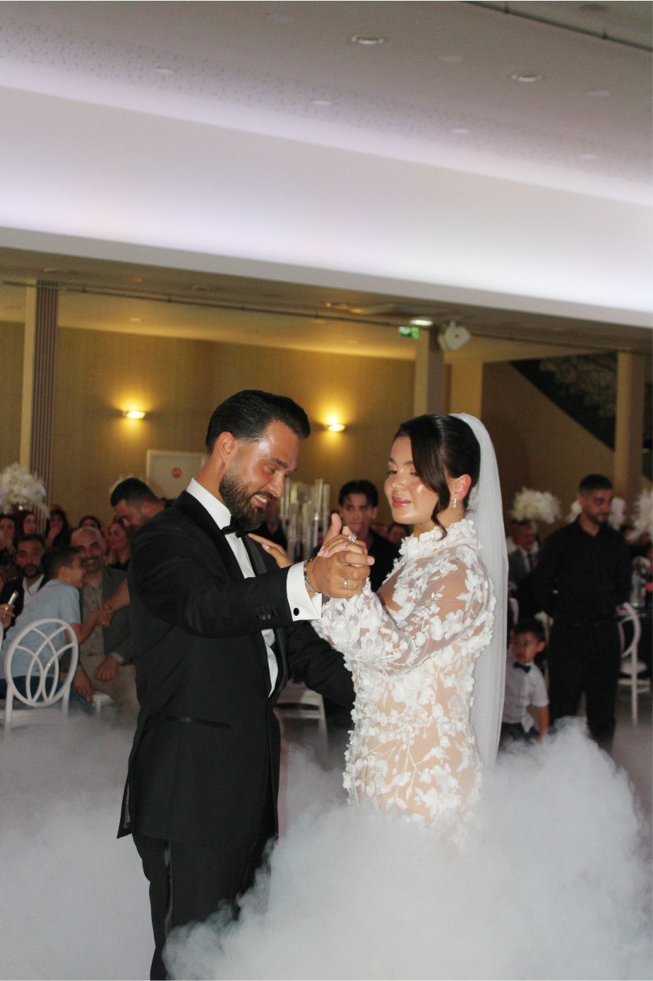 MELİKE İLE SELİM, DİLLERE DESTAN DÜĞÜN TÖRENİYLE EVLENDİLER...