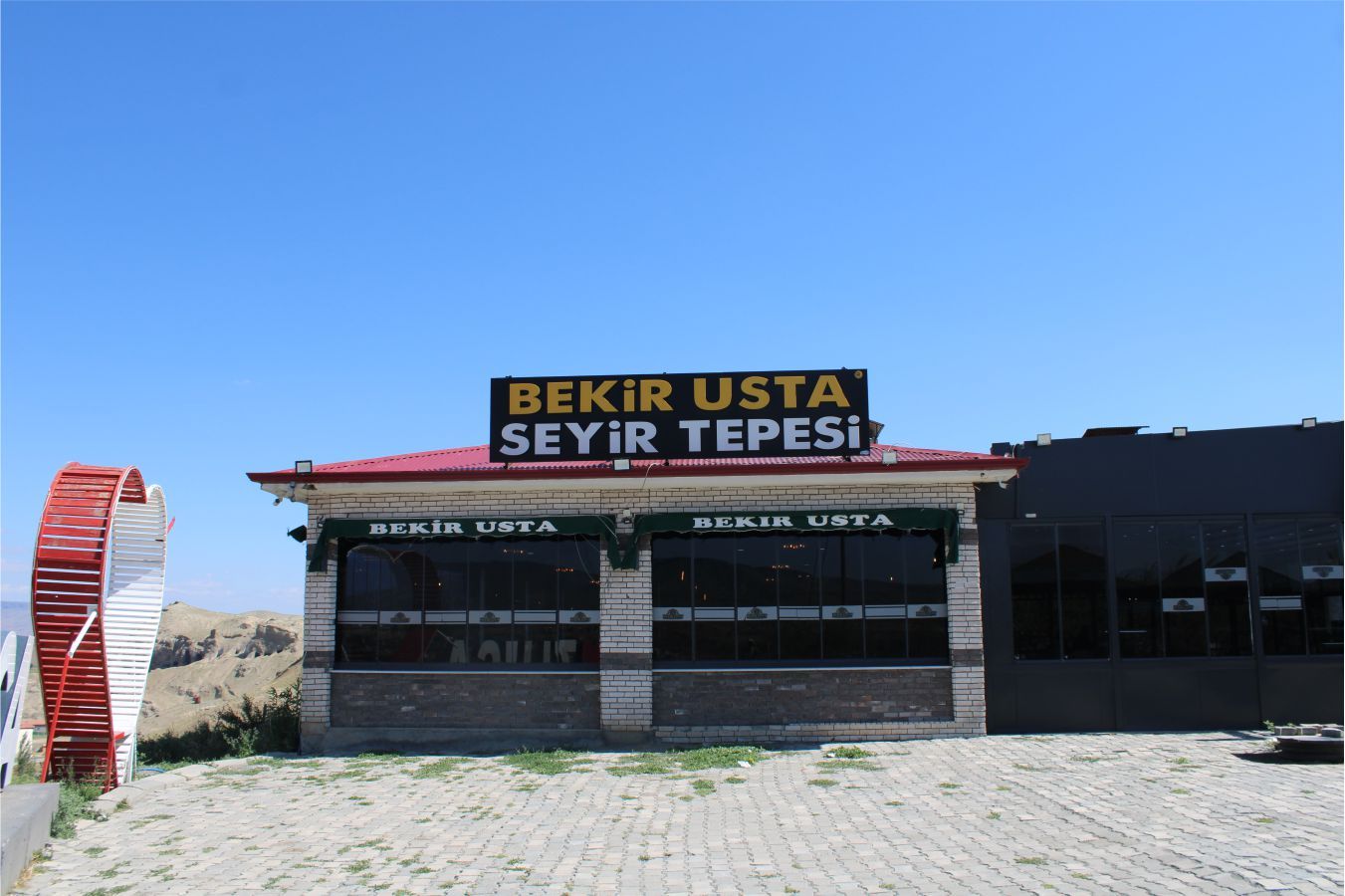 Iğdır/Tuzluca İlçesi Belediye Başkanı Ahmet Sait Türkan: " İlçemiz, antik çağlara uzanan tarihi ve  doğası ile önemli bir Turizm Merkezdir... "