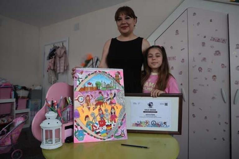 8 yaşındaki Asya'dan büyük gurur! 300 bin kişiyi eledi, dünya birincisi oldu