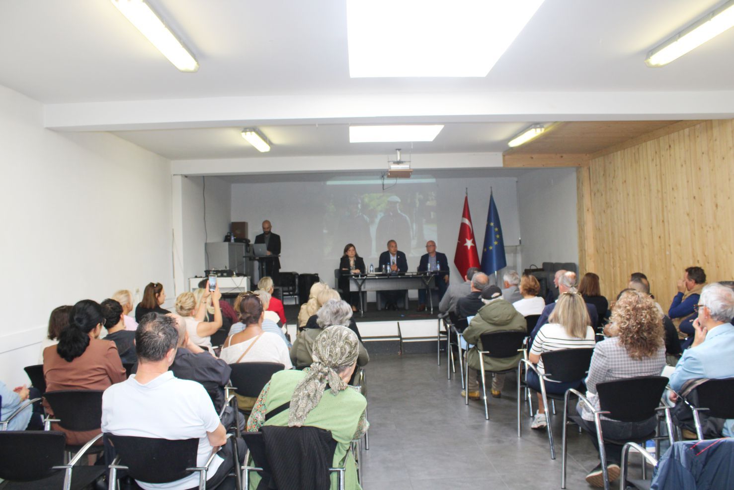 ‹ YENİ PARTİ BELÇİKA BİRLİĞİ › İLK BULUŞMALARINI BRÜKSEL VE LİMBURG’DE GERÇEKLEŞTİRDİ.