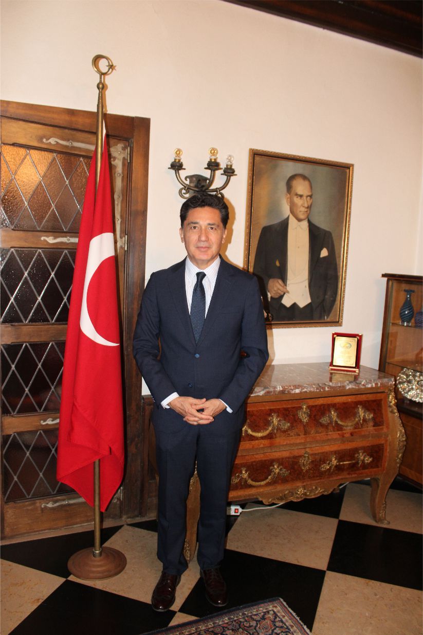 BTMB'DEN T.C. ANVERS BAŞKONSOLOSU SİNAN YEŞİLDAĞ'A 'HOŞ GELDİN' ZİYARETİ