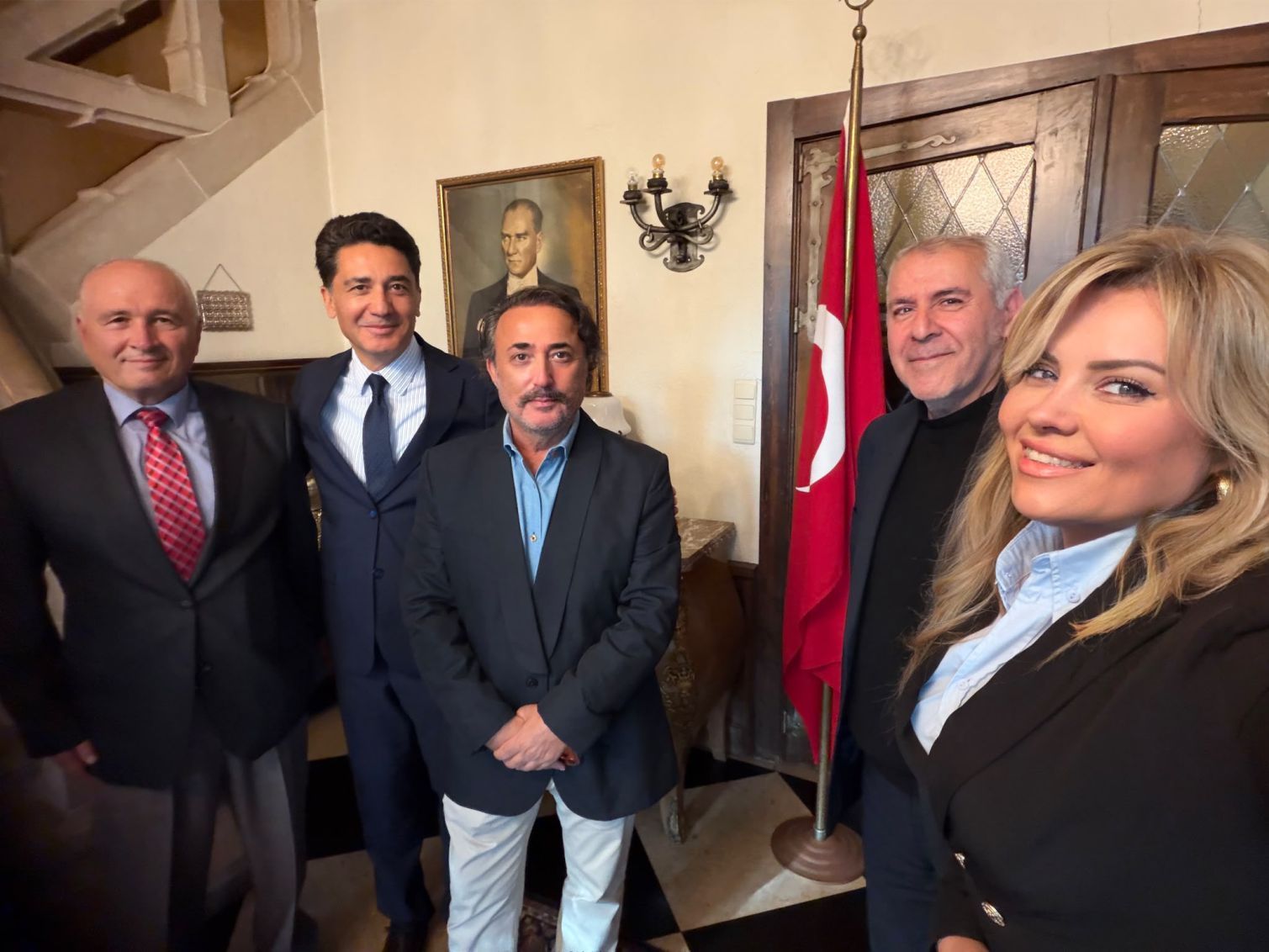 BTMB'DEN T.C. ANVERS BAŞKONSOLOSU SİNAN YEŞİLDAĞ'A 'HOŞ GELDİN' ZİYARETİ